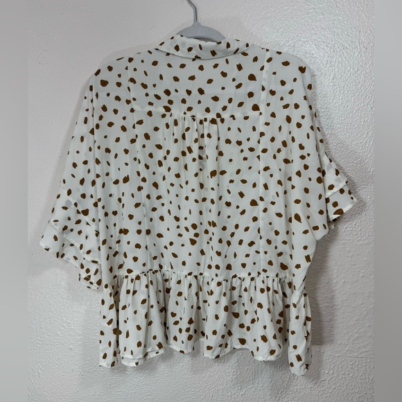Umgee White & Tan Dalmatian Animal Print Button Front Top Women’s Size Medium - Picture 8 of 10